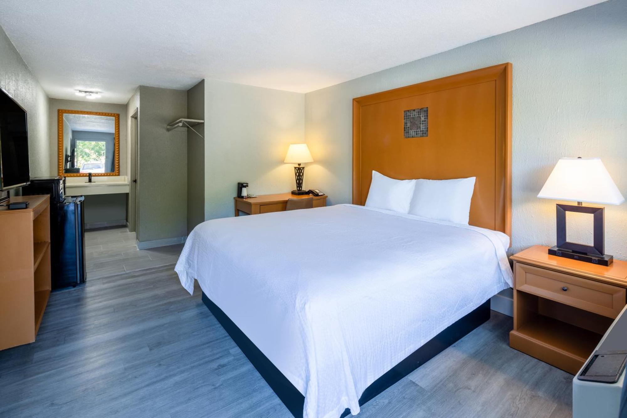 Ocean Inn & Suites Aberdeen Buitenkant foto